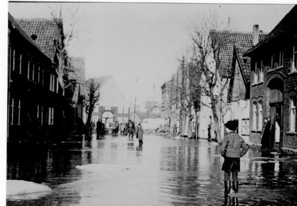 Hochwasser in der Heubachstraße